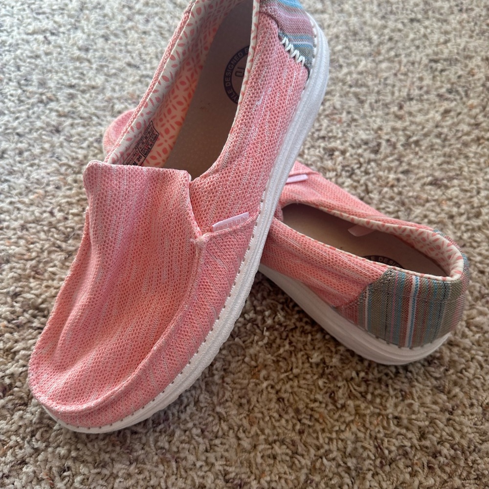 Hey Dude Pink Flats & Loafers